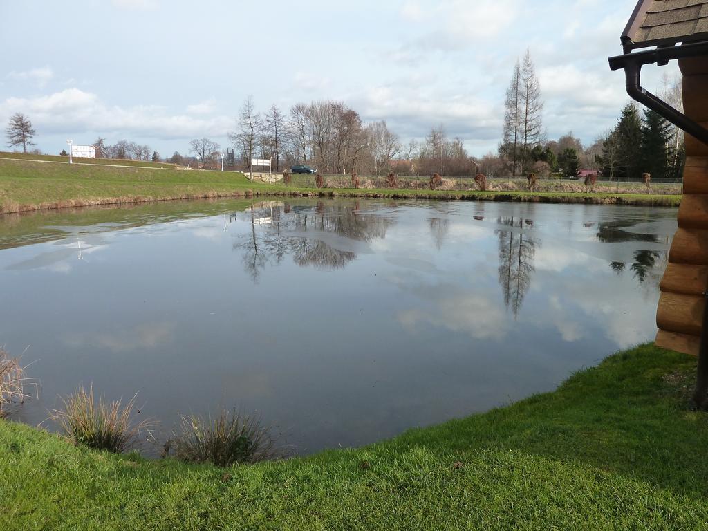 Zajazd Pod Skarpa Mysłakowice Esterno foto